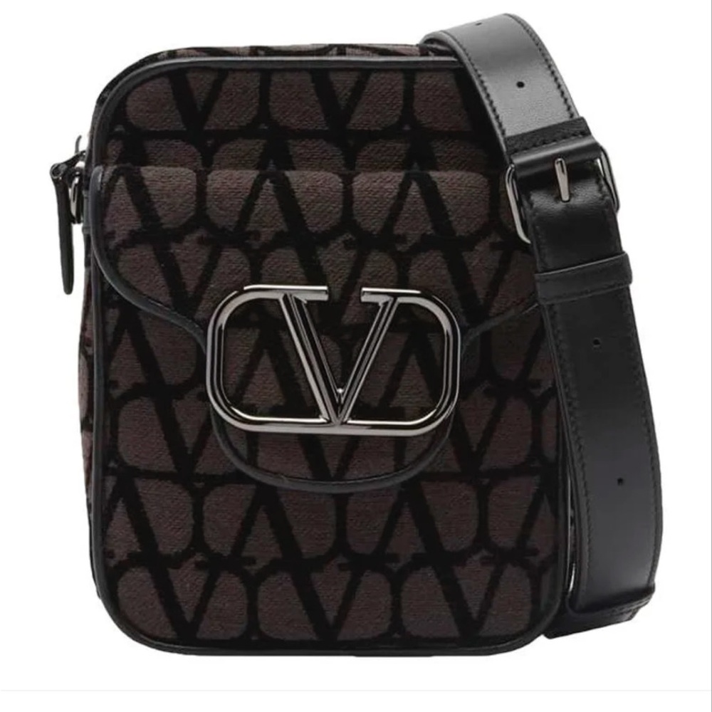 *NWT* Valentino Garavani Crossbody Bag